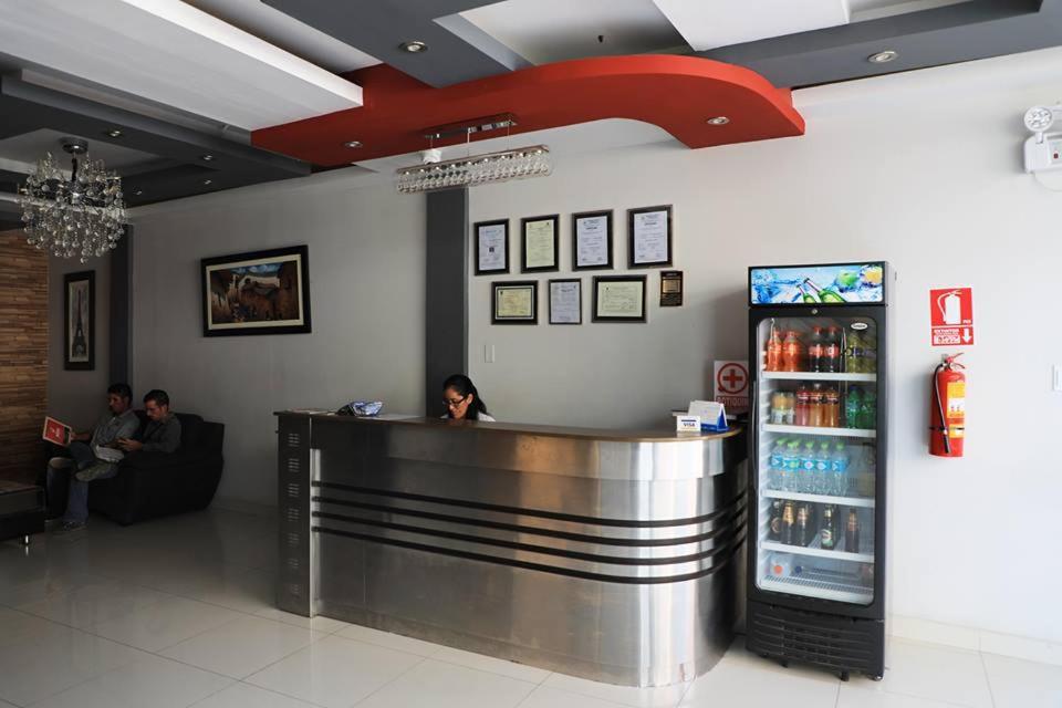 Hotel Vicente de la Vega Chiclayo Buitenkant foto