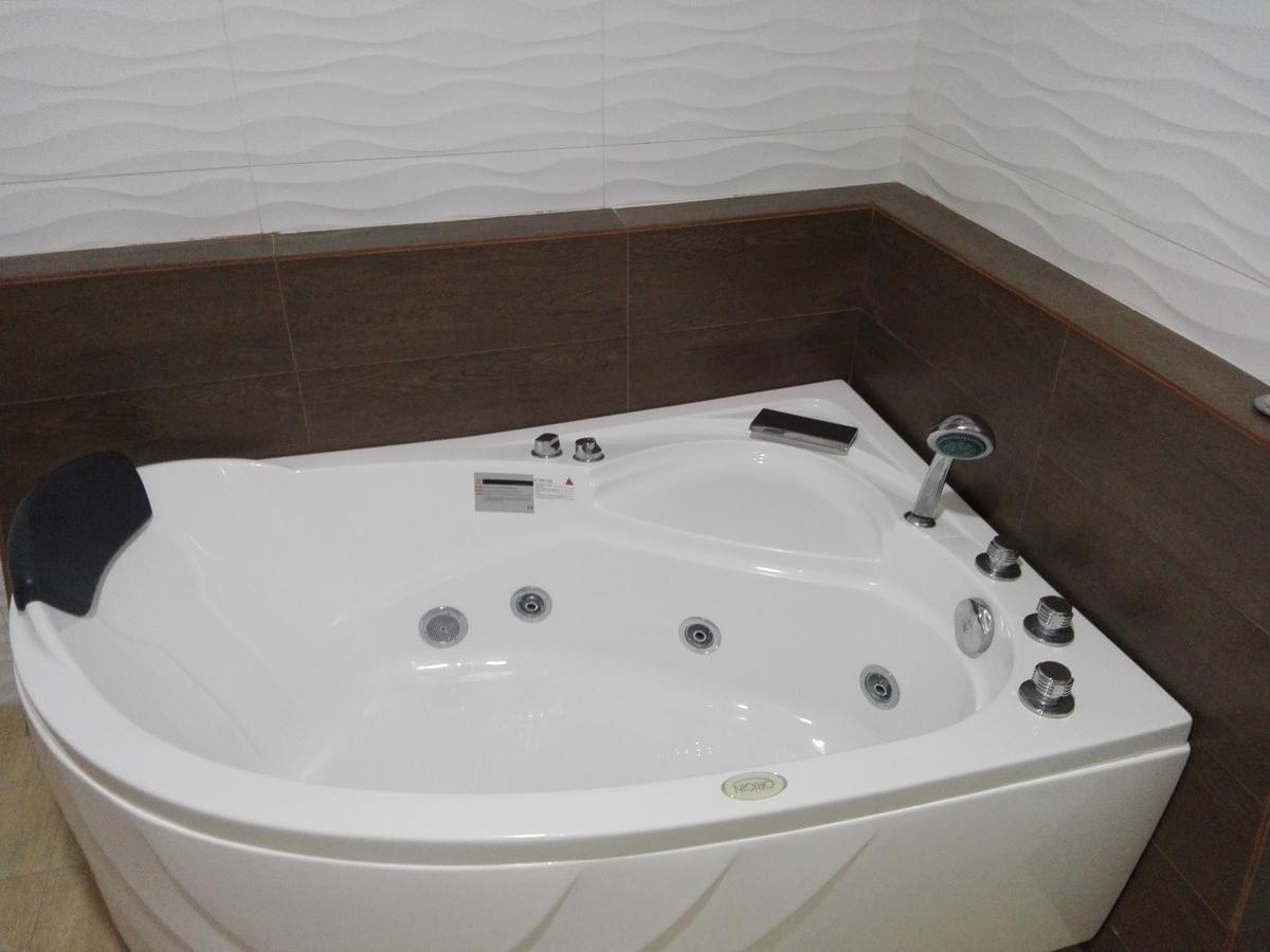 Hotel Vicente de la Vega Chiclayo Buitenkant foto