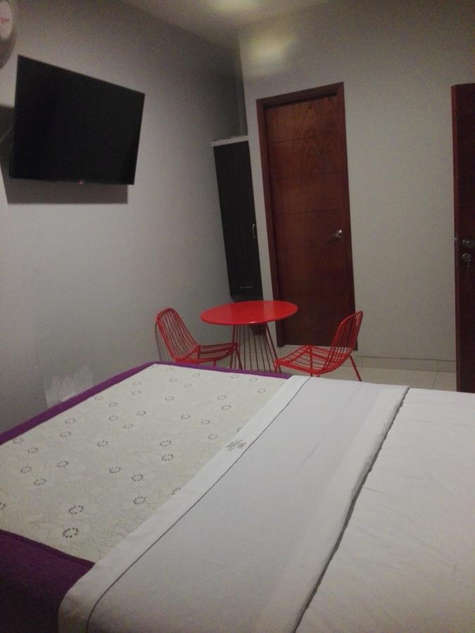 Hotel Vicente de la Vega Chiclayo Buitenkant foto
