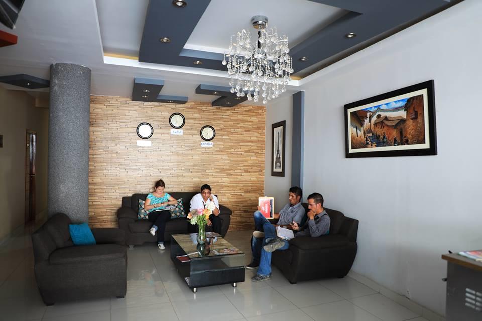 Hotel Vicente de la Vega Chiclayo Buitenkant foto