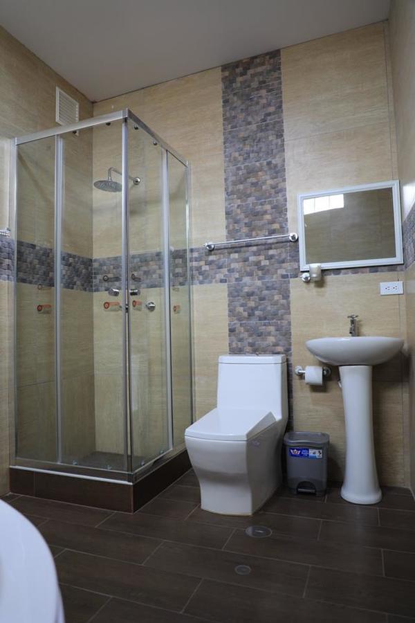 Hotel Vicente de la Vega Chiclayo Buitenkant foto