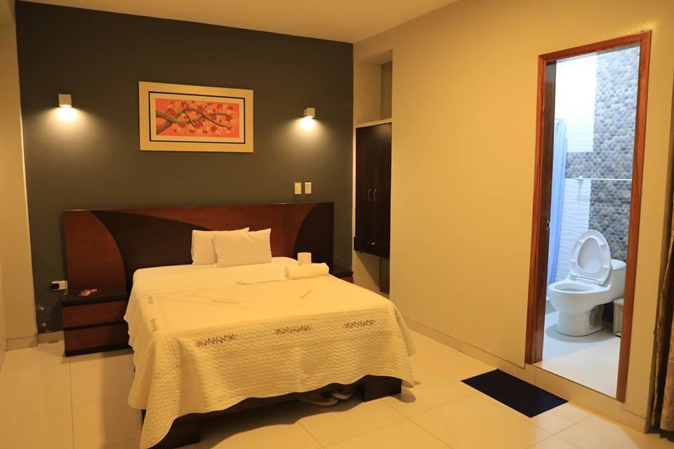 Hotel Vicente de la Vega Chiclayo Buitenkant foto